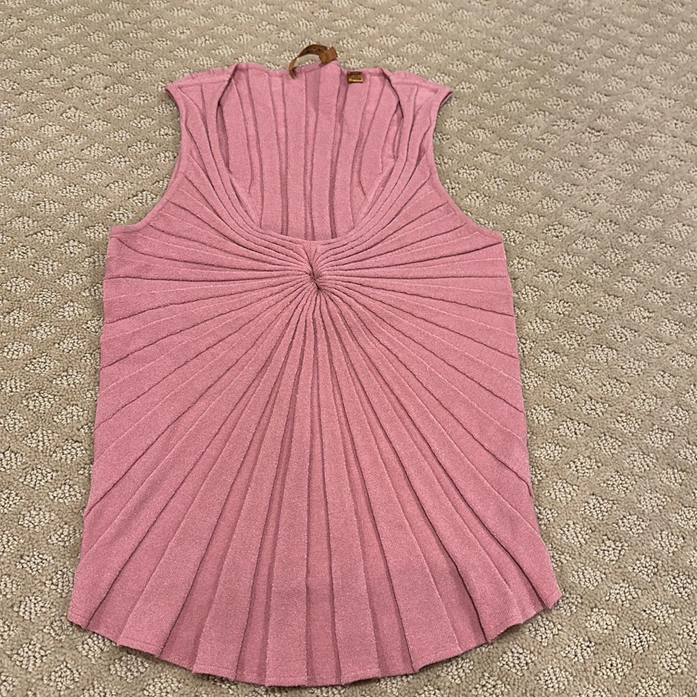 Essendi stretch tank